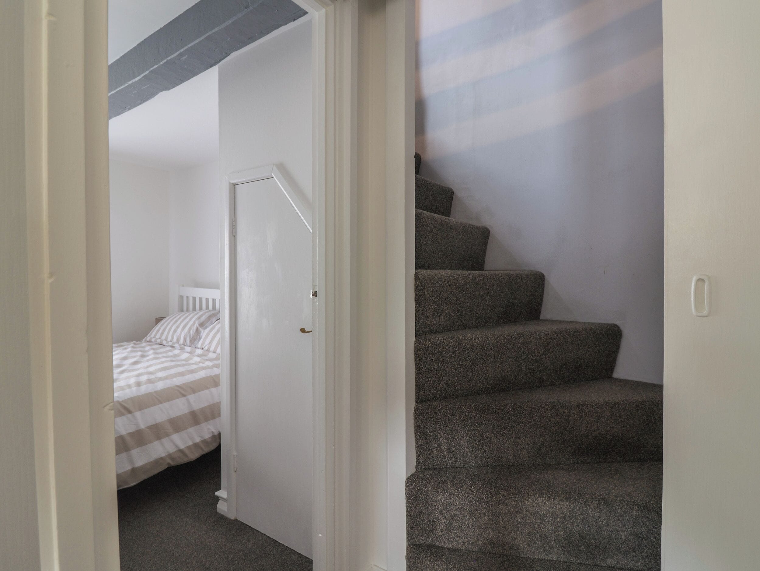 2 bedrooms, individually decorated, individually furnished, free WiFi