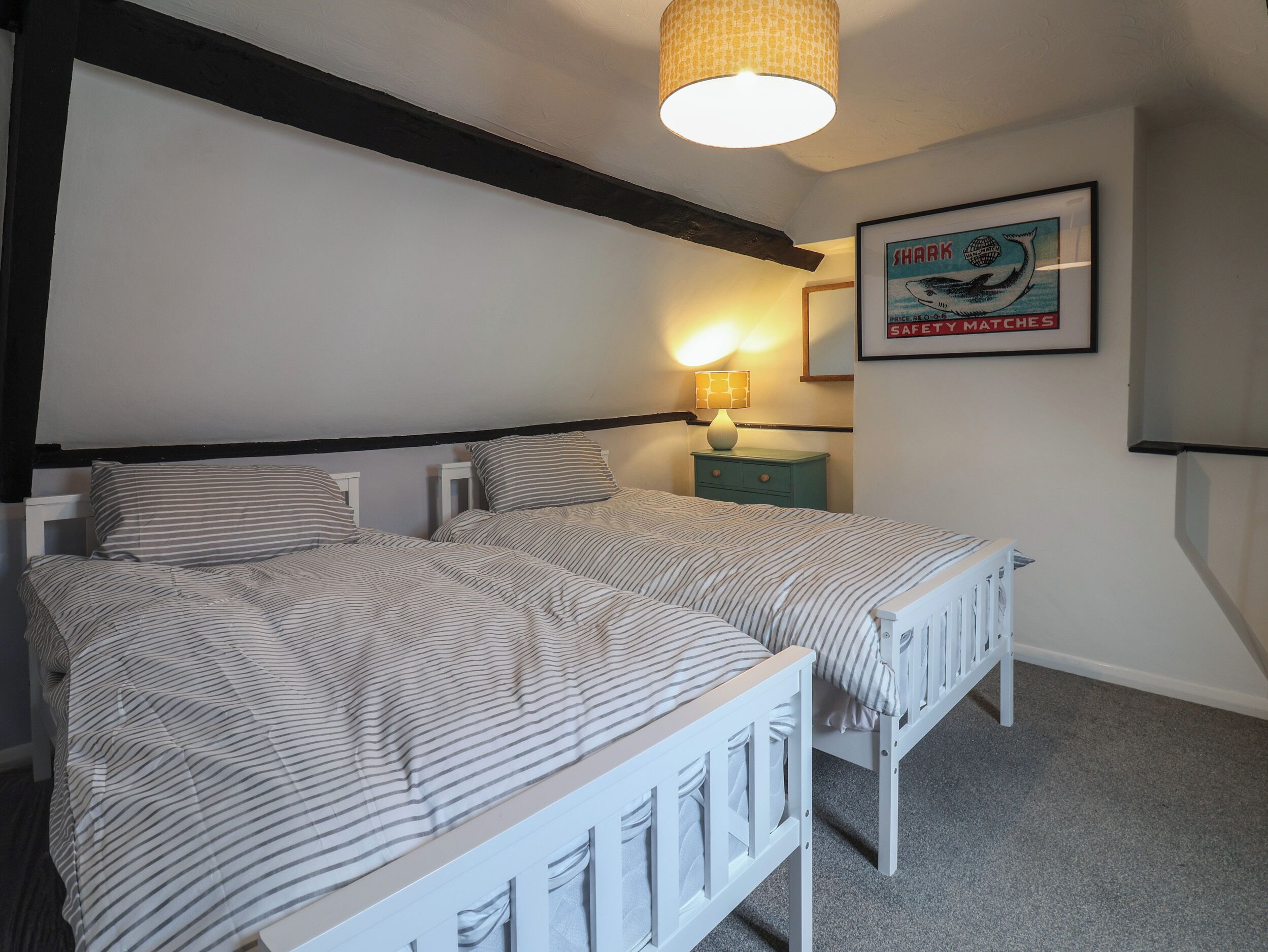 2 bedrooms, individually decorated, individually furnished, free WiFi