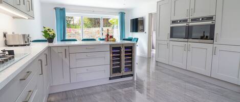 Fridge, dishwasher, electric kettle, toaster