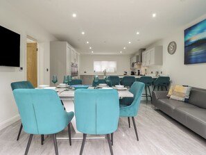 Dining - Ty Mawr (Penrhyndeudraeth)