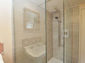 Shower - Chalkpit Cottage (Didcot)