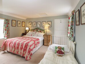 4 bedrooms, individually decorated, individually furnished, free WiFi - Chalkpit Cottage (Didcot)