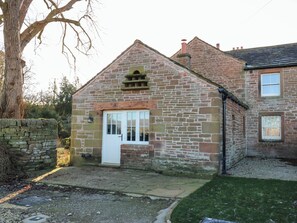 Exterior - Luham Cottage (Penrith)