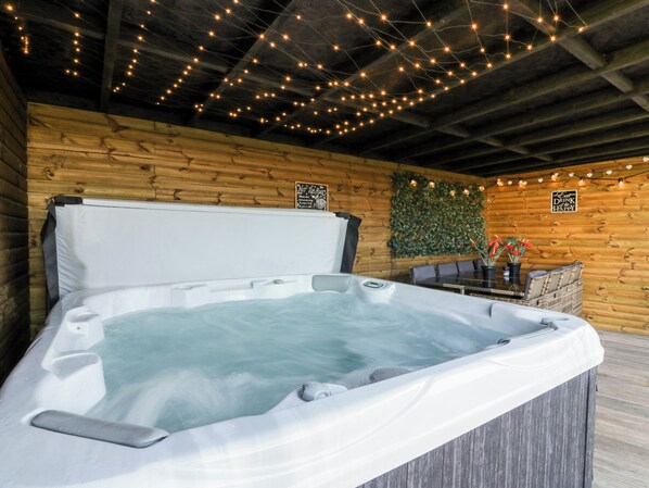 Bain à remous intérieur