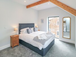 3 habitaciones, decoración personalizada y muebles diferentes 
