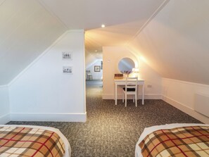 1 habitación, decoración personalizada y muebles diferentes