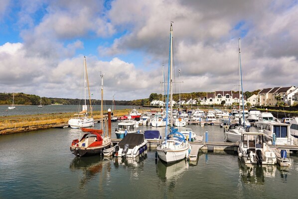 Marina - Isgoed (Y Felinheli)