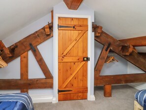 3 bedrooms, individually decorated, individually furnished, free WiFi