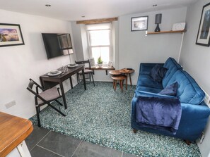Living area - Penpwmp (Newport)