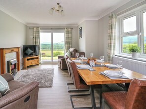 Dining - Ashdale (Rhayader)
