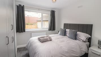2 bedrooms, individually decorated, individually furnished, free WiFi