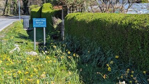 A sign for 'Callart View Retreat' indicating self-catering accommodation.