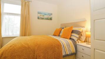 4 bedrooms, individually decorated, individually furnished, free WiFi