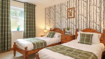 3 bedrooms, individually decorated, individually furnished, free WiFi