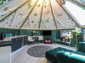 Interior - Applejacks Orchard (Holywell)