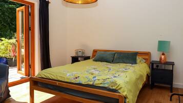 3 bedrooms, individually decorated, individually furnished, free WiFi