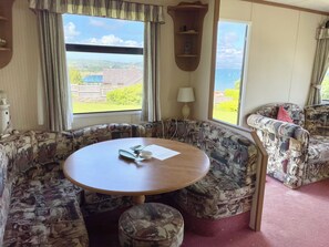 Living area - Caravan at Cartref (Pwllheli)