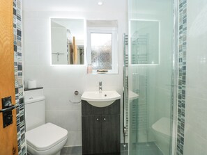 Shower - Easter Cottage (King's Lynn)