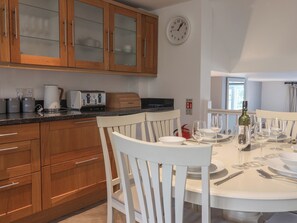 Dining - Fairview House (Seaton)