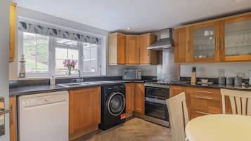 Fridge, dishwasher, electric kettle, toaster