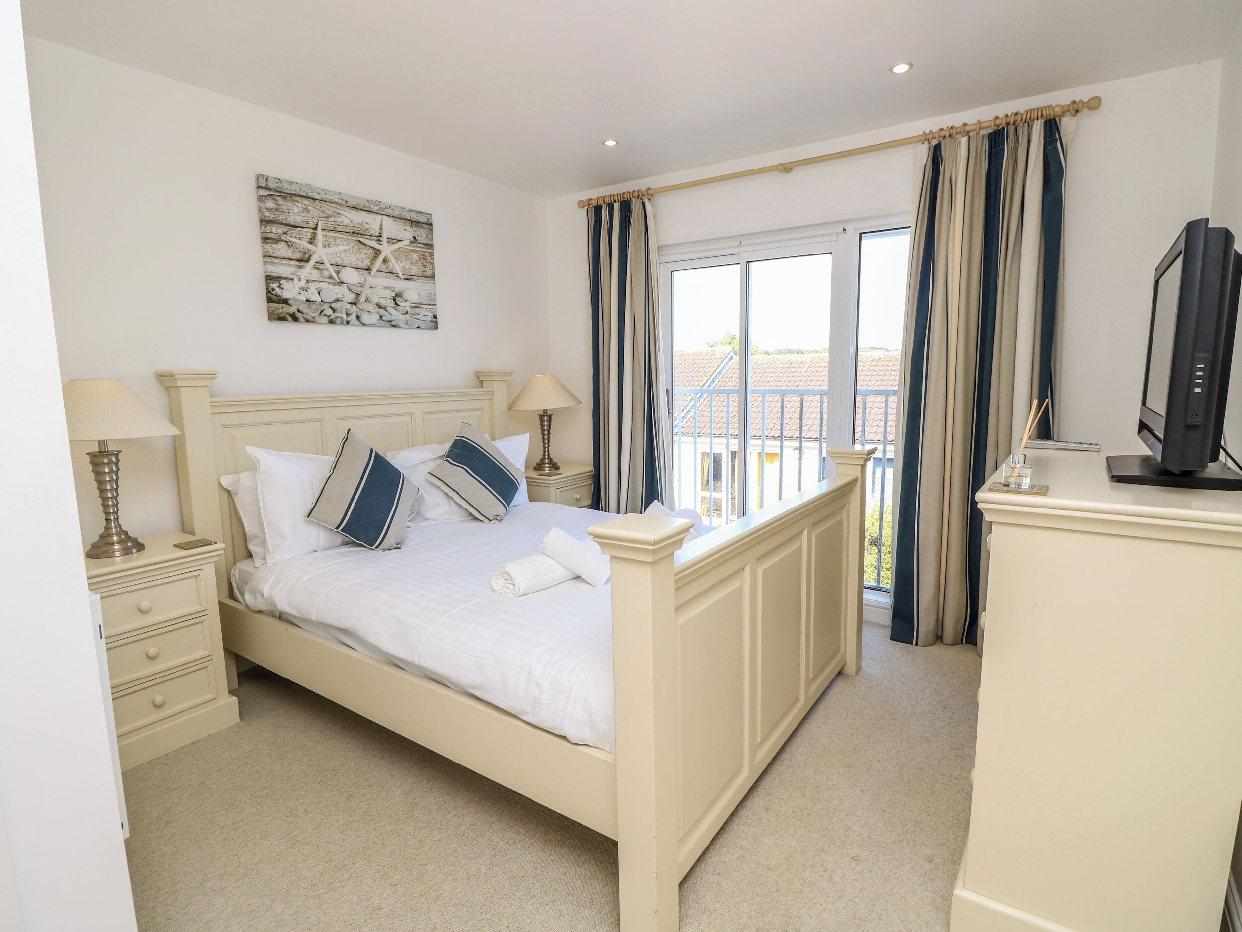 3 室のベッドルーム、客室ごとに異なる装飾、客室ごとに異なるインテリア、WiFi (無料)