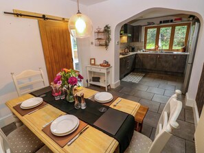 Dining - 100 Cwmphil Road (Swansea)