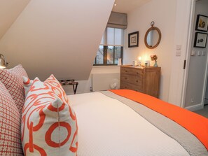 2 habitaciones, decoración personalizada y muebles diferentes 