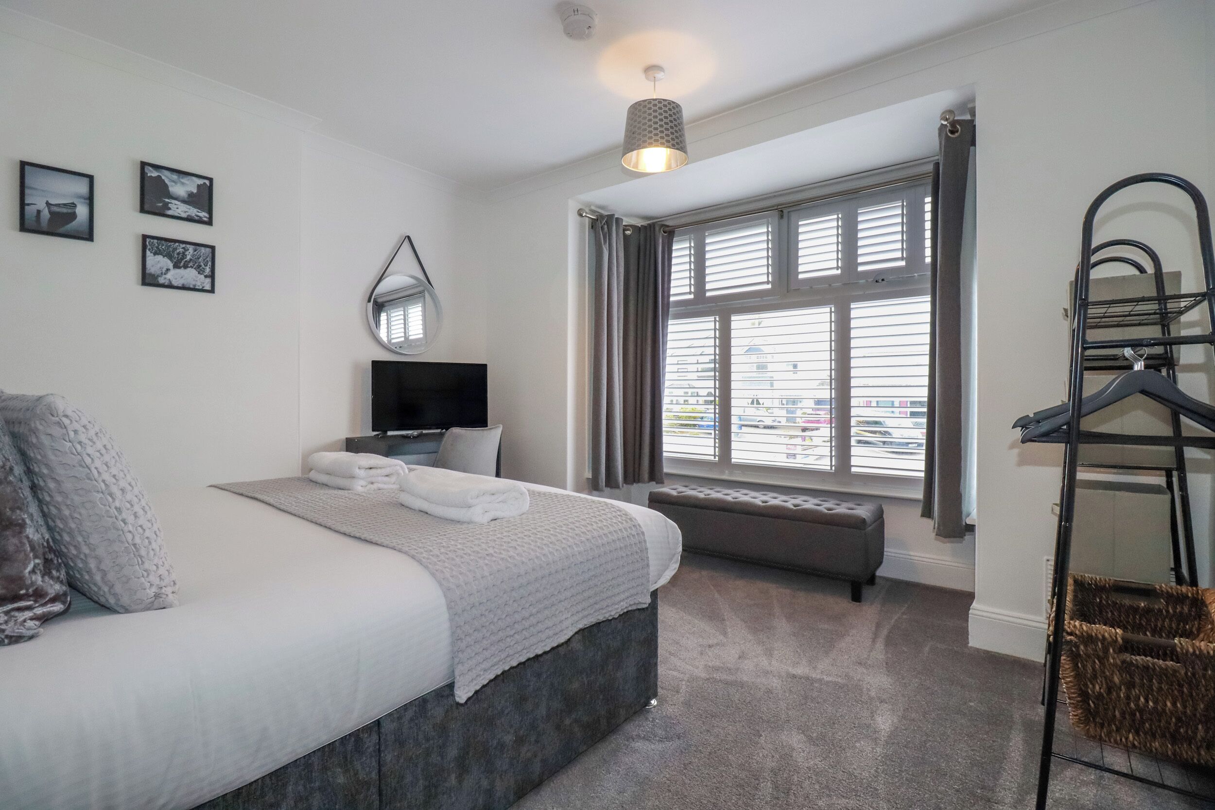 3 bedrooms, individually decorated, individually furnished, free WiFi