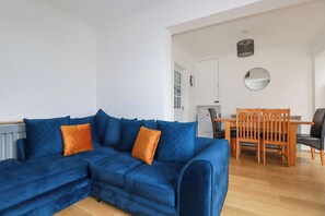 Living area - 119 Henver Road (Newquay)