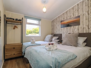 2 bedrooms, individually decorated, individually furnished, free WiFi