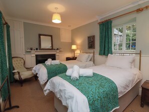 5 bedrooms, individually decorated, individually furnished, free WiFi - Laundry Cottage (Bideford)