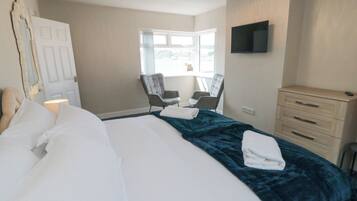 3 bedrooms, individually decorated, individually furnished, free WiFi