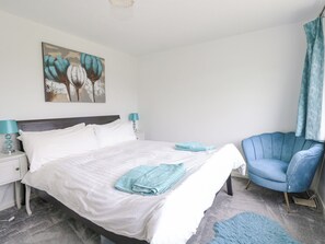 2 habitaciones, decoración personalizada y muebles diferentes 