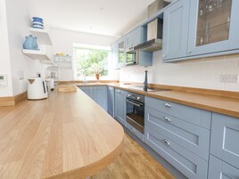 Fridge, dishwasher, electric kettle, toaster