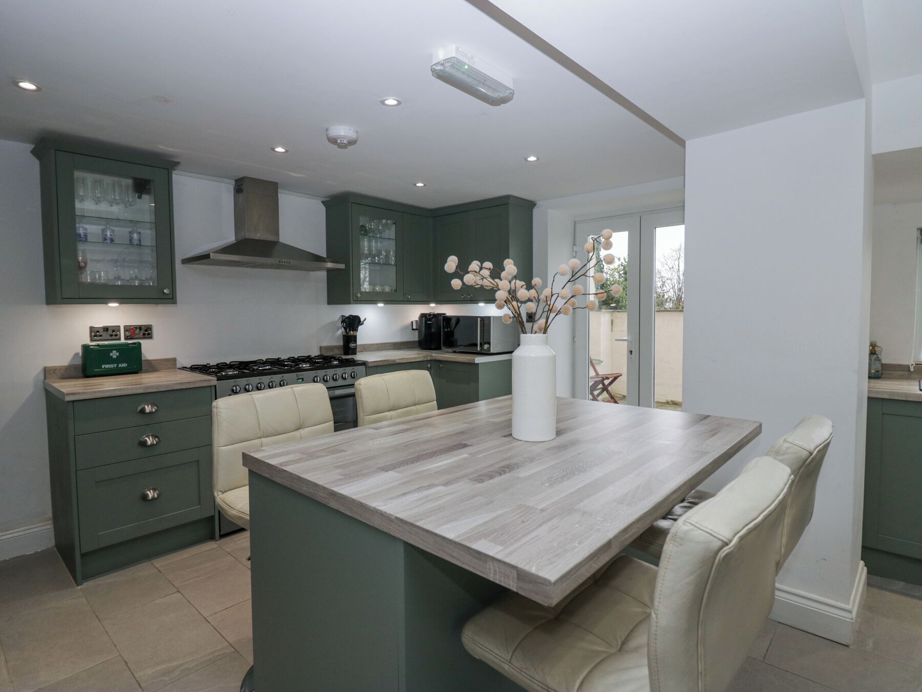 Fridge, dishwasher, electric kettle, toaster