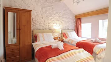 1 bedroom, individually decorated, individually furnished, free WiFi