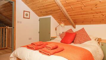 1 bedroom, individually decorated, individually furnished, free WiFi