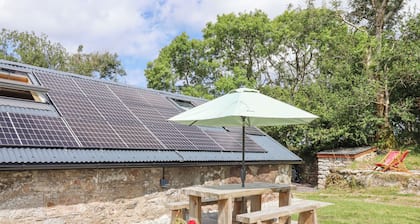 Lingcombe Barn