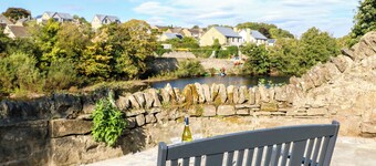 18 ธอร์นเกต วินด์