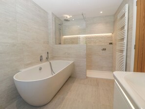 Shower - Hidden Well (Bristol)