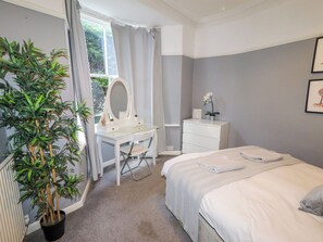6 bedrooms, individually decorated, individually furnished, free WiFi