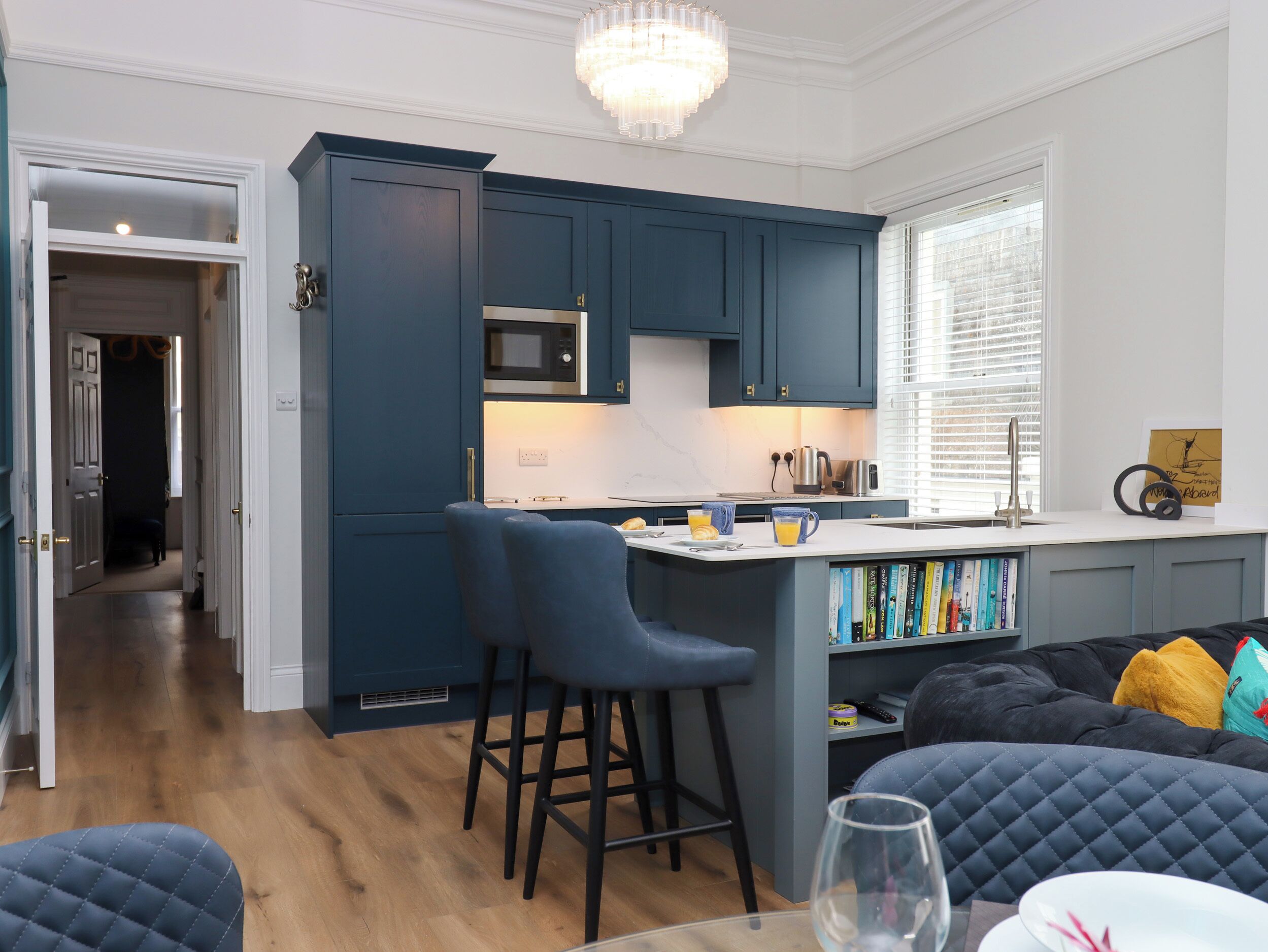 냉장고, 식기 세척기, 전기 주전자, 토스터