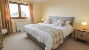 3 bedrooms, individually decorated, individually furnished, free WiFi