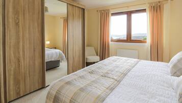 3 phòng ngủ, trang trí khác biệt