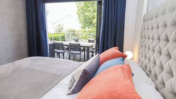 Cottage | 4 bedrooms, individually decorated, individually furnished, free WiFi