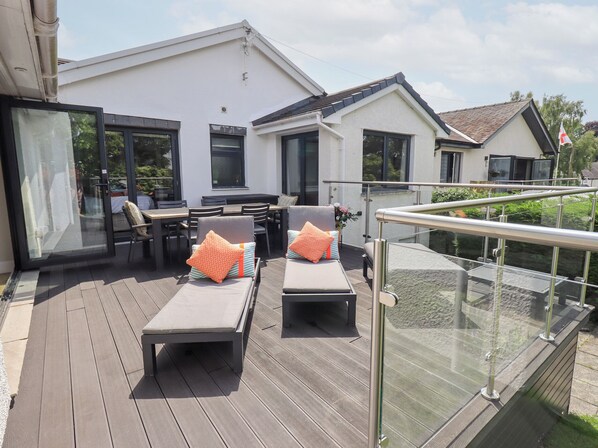 Cottage | Outdoor dining - Yonder Lea (Windermere)