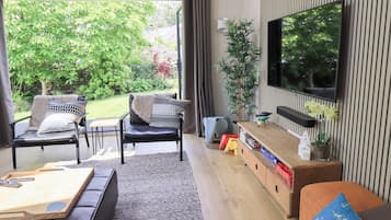 Cottage | Living area