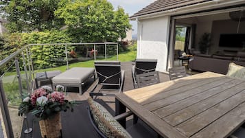 Cottage | Outdoor dining