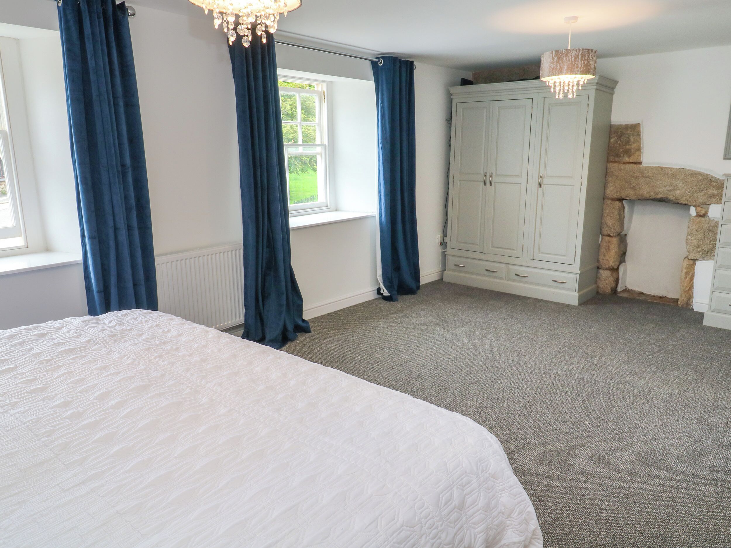 3 bedrooms, individually decorated, individually furnished, free WiFi