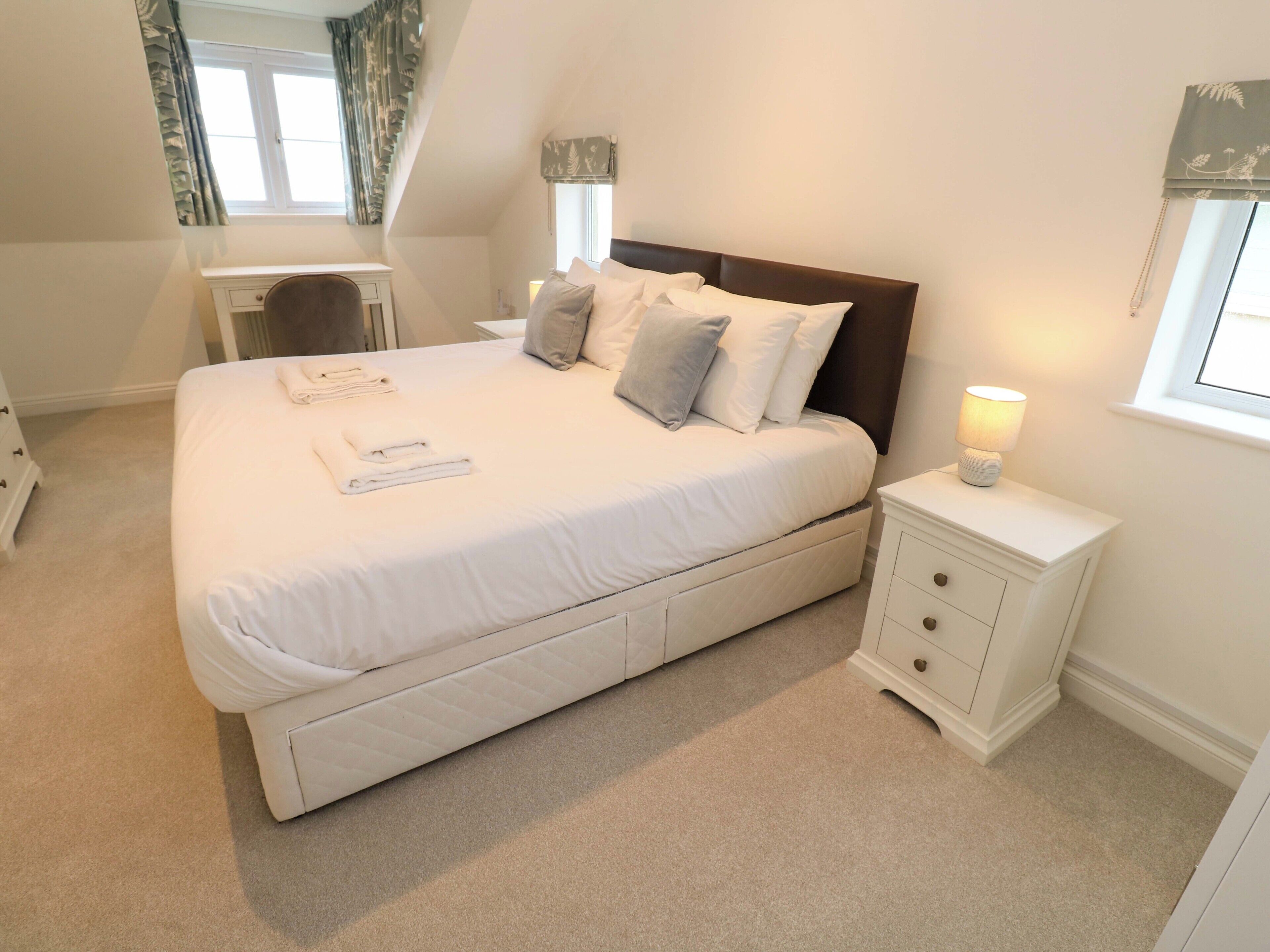 2 bedrooms, free WiFi, individually decorated, individually furnished